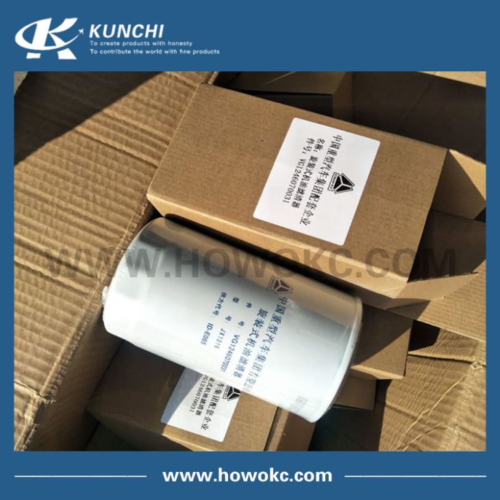 Sinotruk HOWO Oil Filter JX1016 / UC1039C / T12 VG1246070031